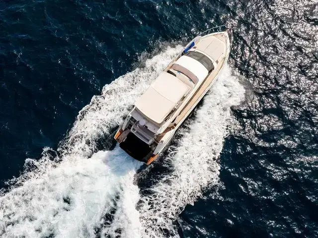 Ferretti Yachts 500