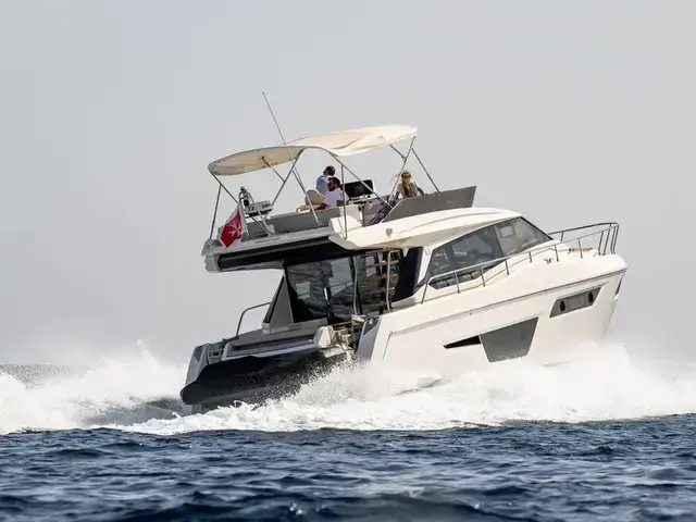 Ferretti Yachts 500