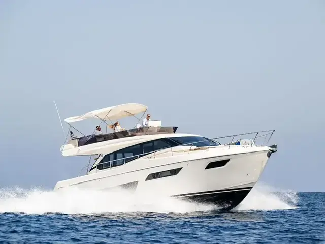 Ferretti Yachts 500