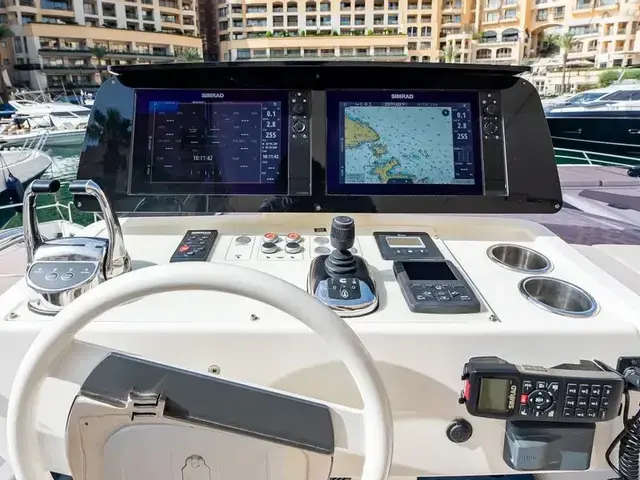 Ferretti Yachts 500