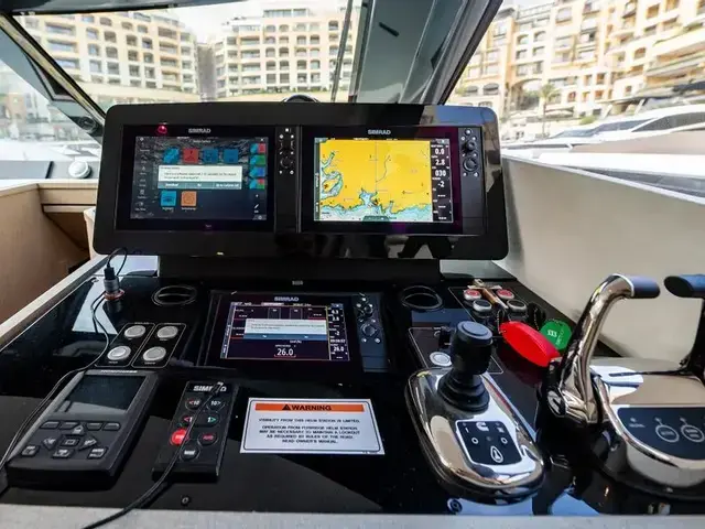 Ferretti Yachts 500