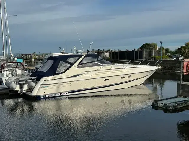 Sunseeker Mustique 42