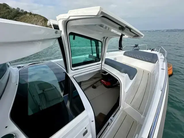 Axopar 37XC CROSS CABIN