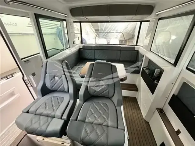 Axopar 37 XC CROSS CABIN