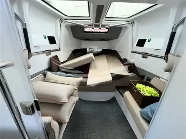 Axopar 37 XC CROSS CABIN