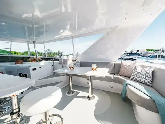 Hatteras Motor Yacht