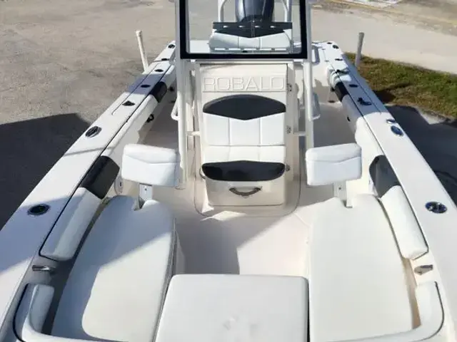 Robalo 246 Cayman SD