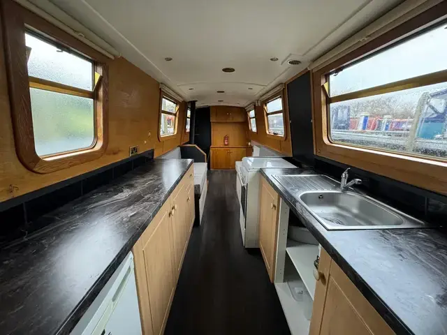 XR & D Boat Builders Narrowboat