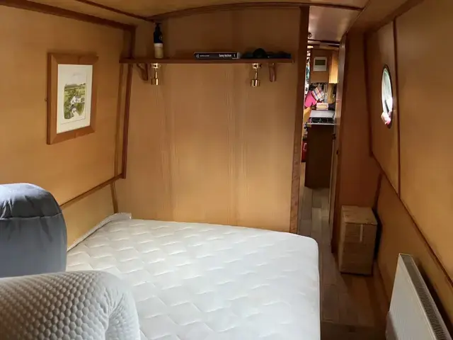 Stenson Narrowboat