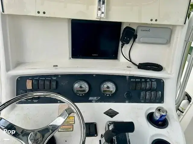 Boston Whaler 240 Outrage