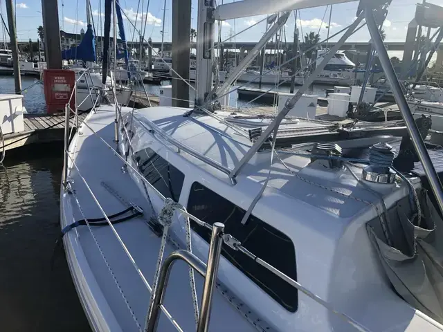 Catalina 320