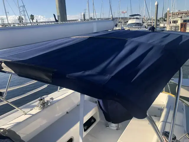 Catalina 320