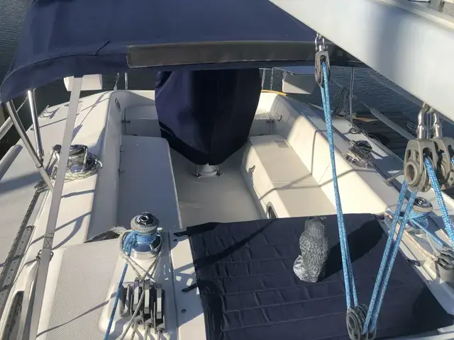 Catalina 320