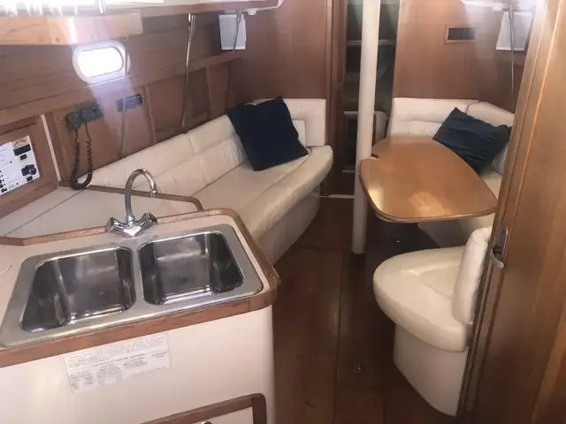 Catalina 320