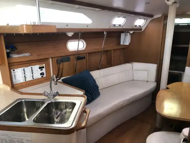 Catalina 320