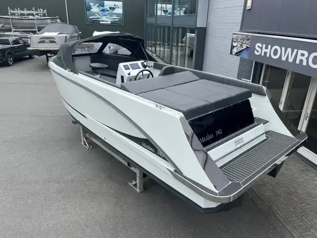 Maxima Boats 740 Tender met Honda 150 pk showaanbieding