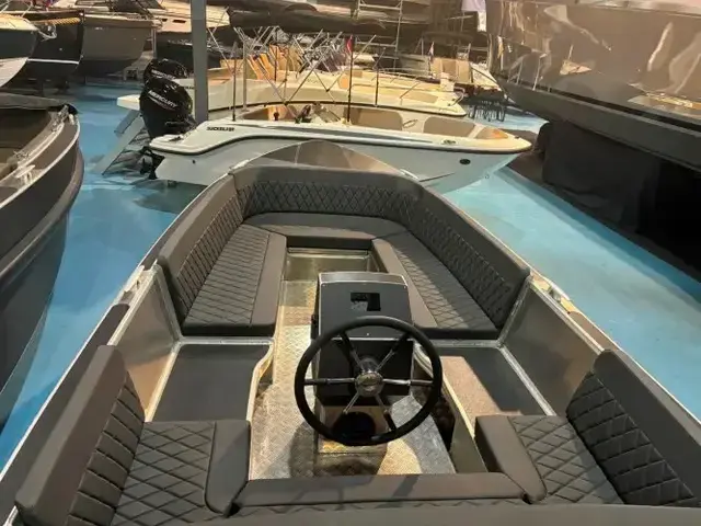 Van Vossen tender 595 E-propulsion 6kW