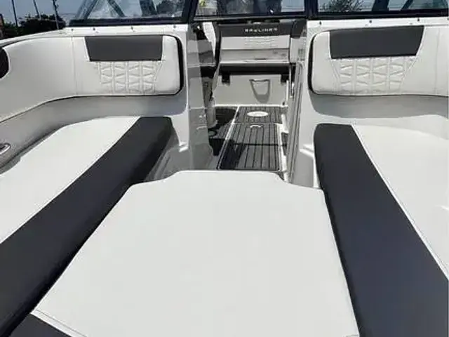 Bayliner Vr5