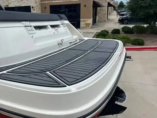 Bayliner Vr5