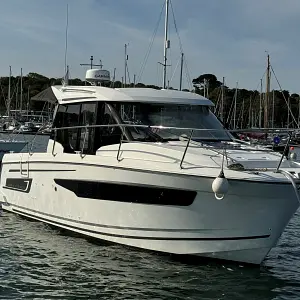 2019 Jeanneau Merry Fisher 895 Offshore