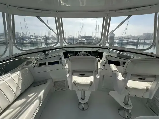 Hatteras Sport Deck Motor Yacht