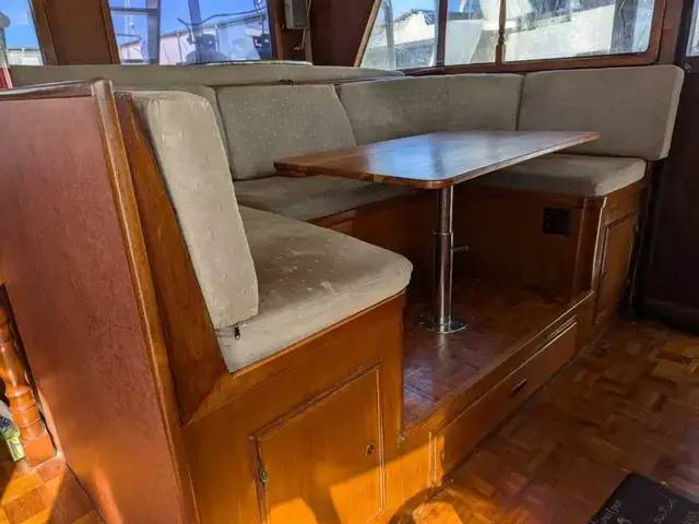 Marine Trader Pilothouse