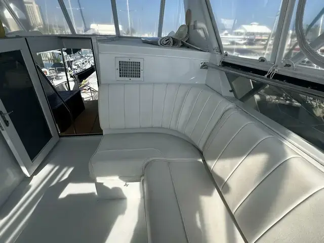 Hatteras Sport Deck Motor Yacht