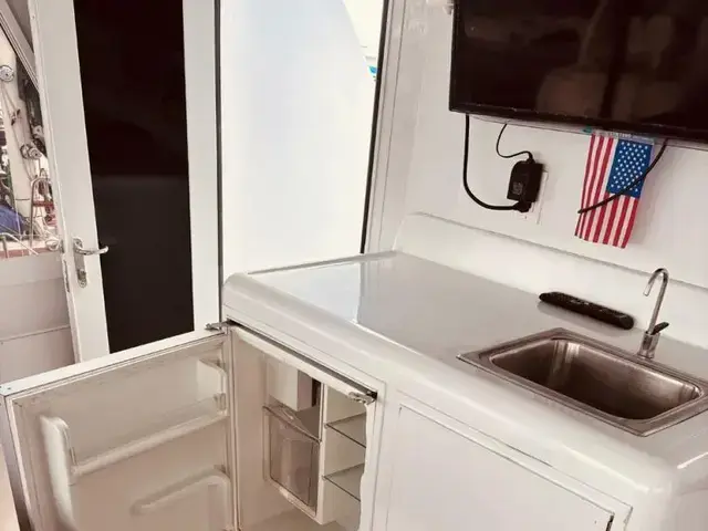 Hatteras Sport Deck Motor Yacht