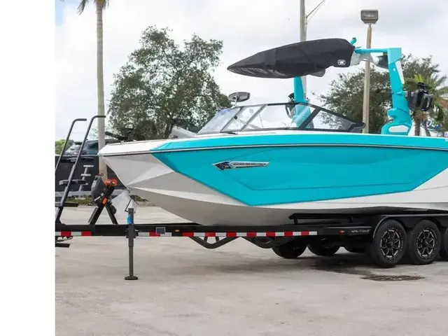 Nautique G25