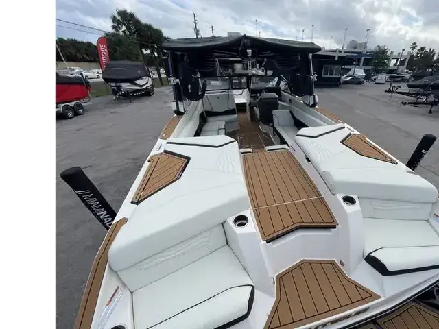 Nautique G25