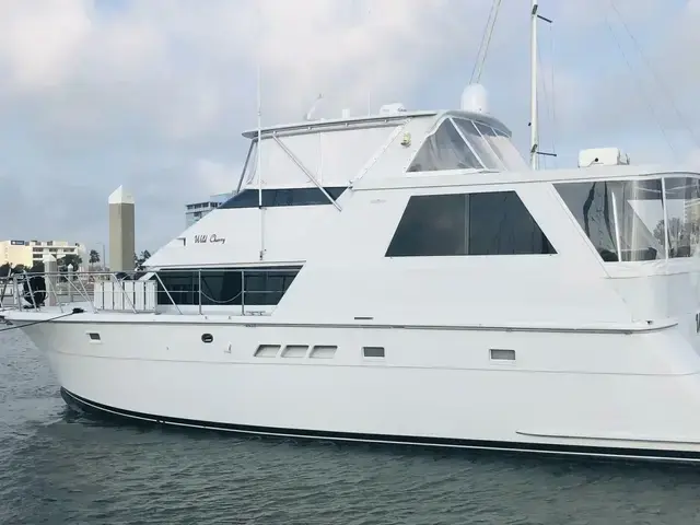 Hatteras Sport Deck Motor Yacht