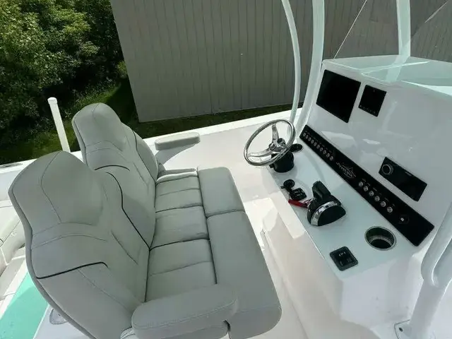 Streamline Center Console