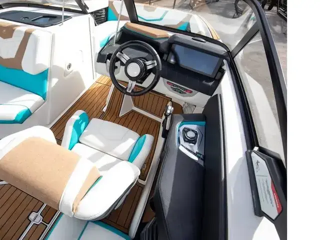 Nautique G25