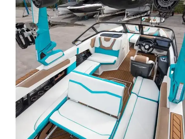 Nautique G25