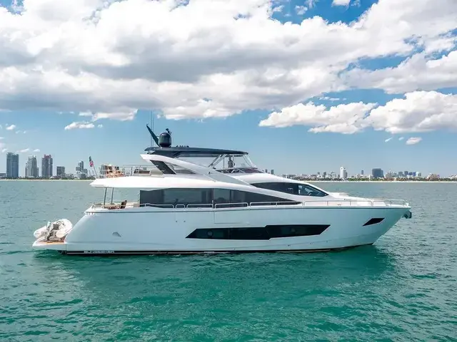 Sunseeker 86 Yacht