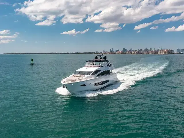 Sunseeker 86 Yacht