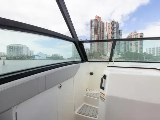 Sea Ray 320 Sundancer