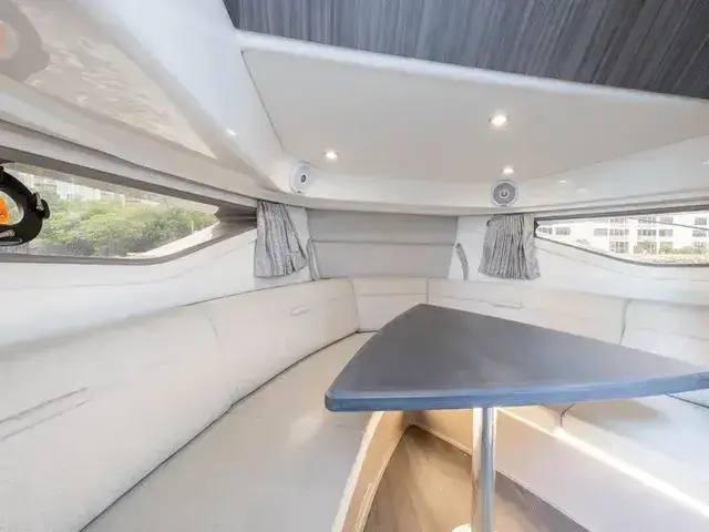 Sea Ray 320 Sundancer