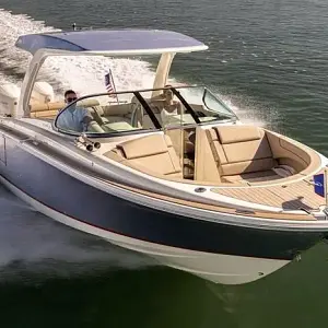 2025 Chris Craft Launch 31 Gt