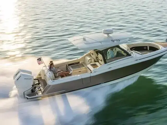 Chris Craft Calypso 32