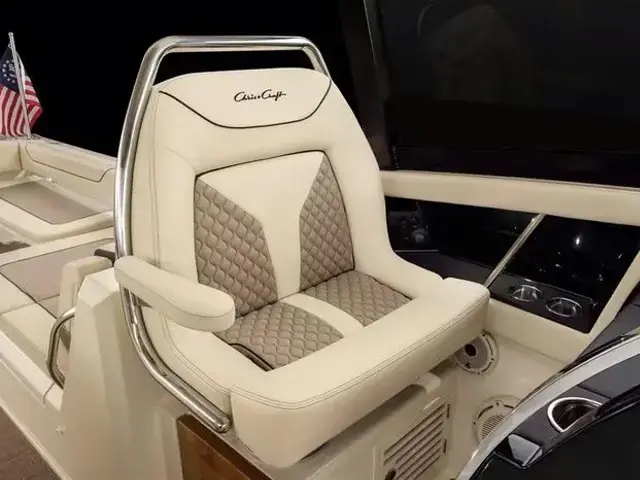 Chris Craft Calypso 32