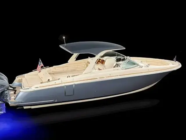 Chris Craft Launch 35 GT