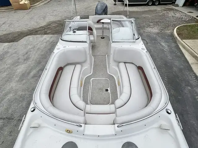 Hurricane 237 Sundeck