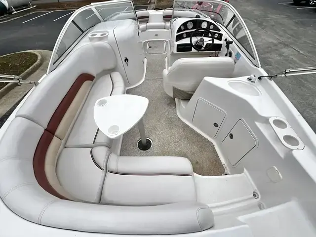 Hurricane 237 Sundeck