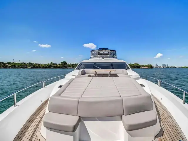 Sunseeker 86 Yacht