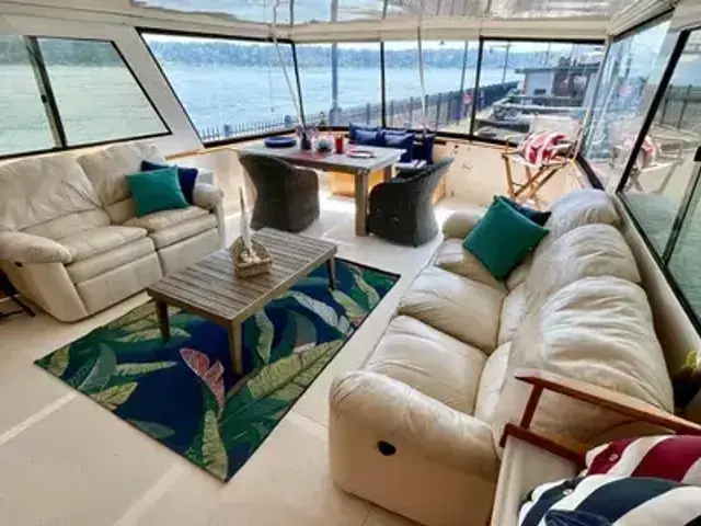 Ocean Alexander 54