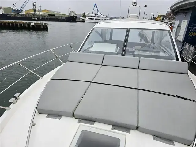 Sealine SC35