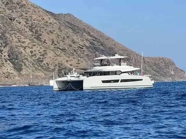 Fountaine Pajot Power 67