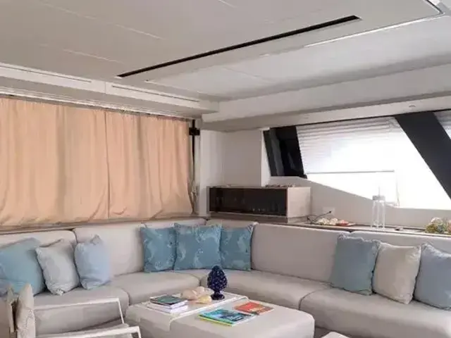 Fountaine Pajot Power 67