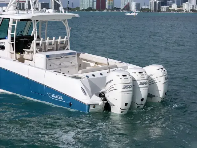 Boston Whaler 350 Outrage